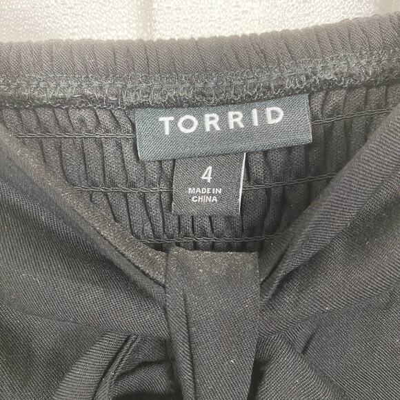 Torrid Black Challis Tie Front Culotte Jumpsuit Sz.4 - Picture 8 of 15
